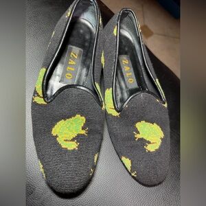 Zalo Frog Print Loafers Shoes Flats Black Women's Sz 6M Black Needlepoint